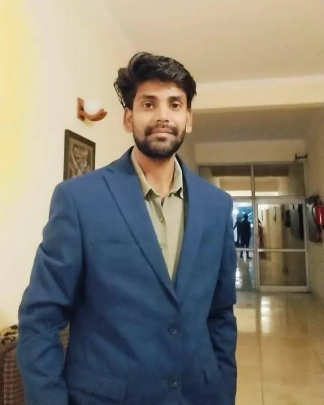 Portrait of Pratik Kumar Singh